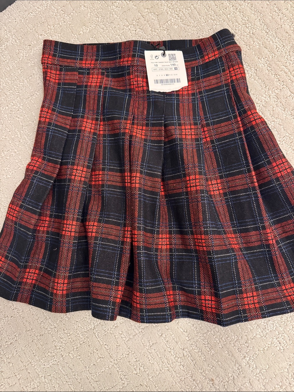 NWT Zara Plaid Red and Navy Pleated Skirt
